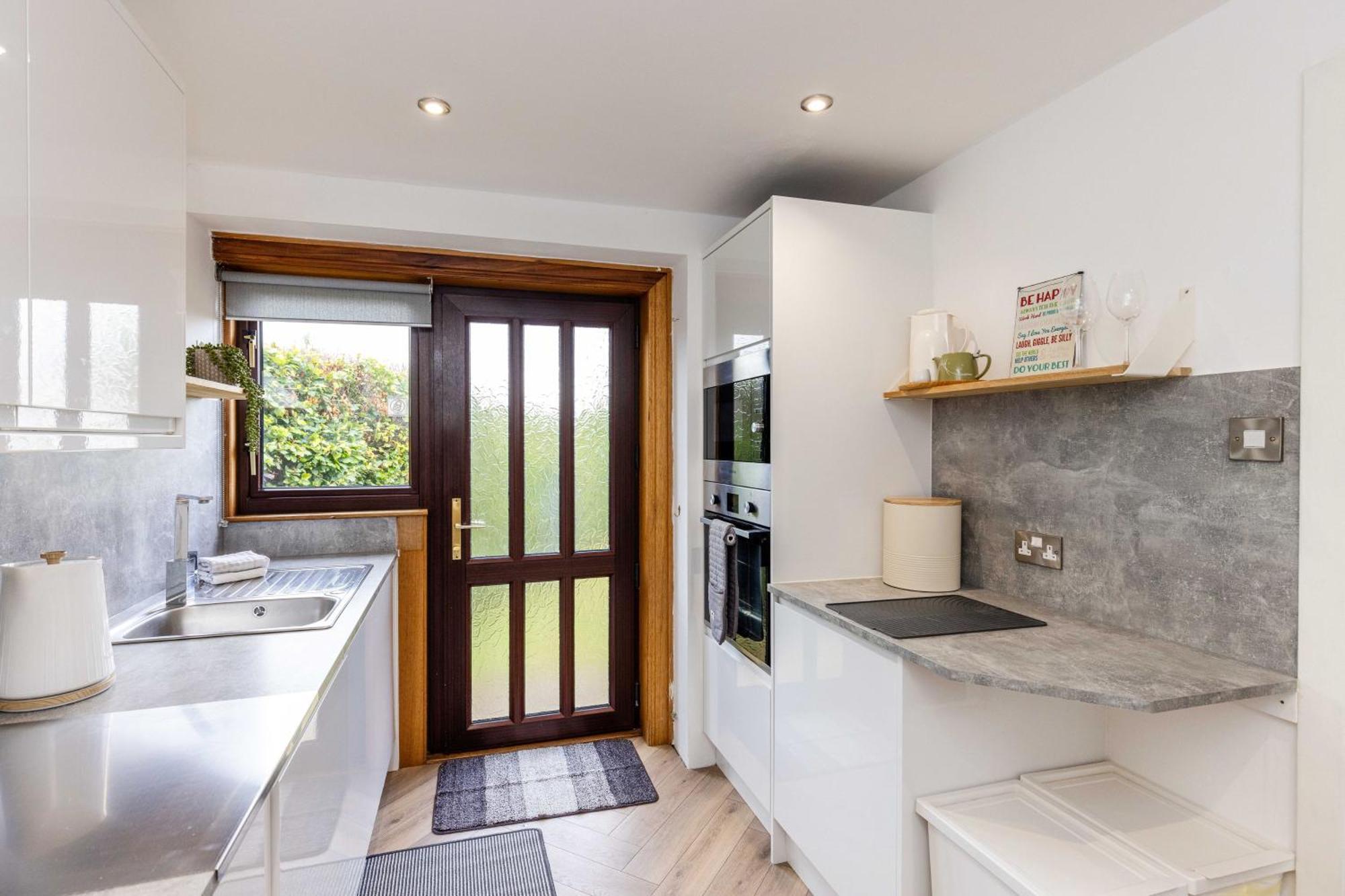 Family Home Inverkeithing Ideal For Edinburgh, Dunfermline & St Andrews 3 Bedrooms Bagian luar foto