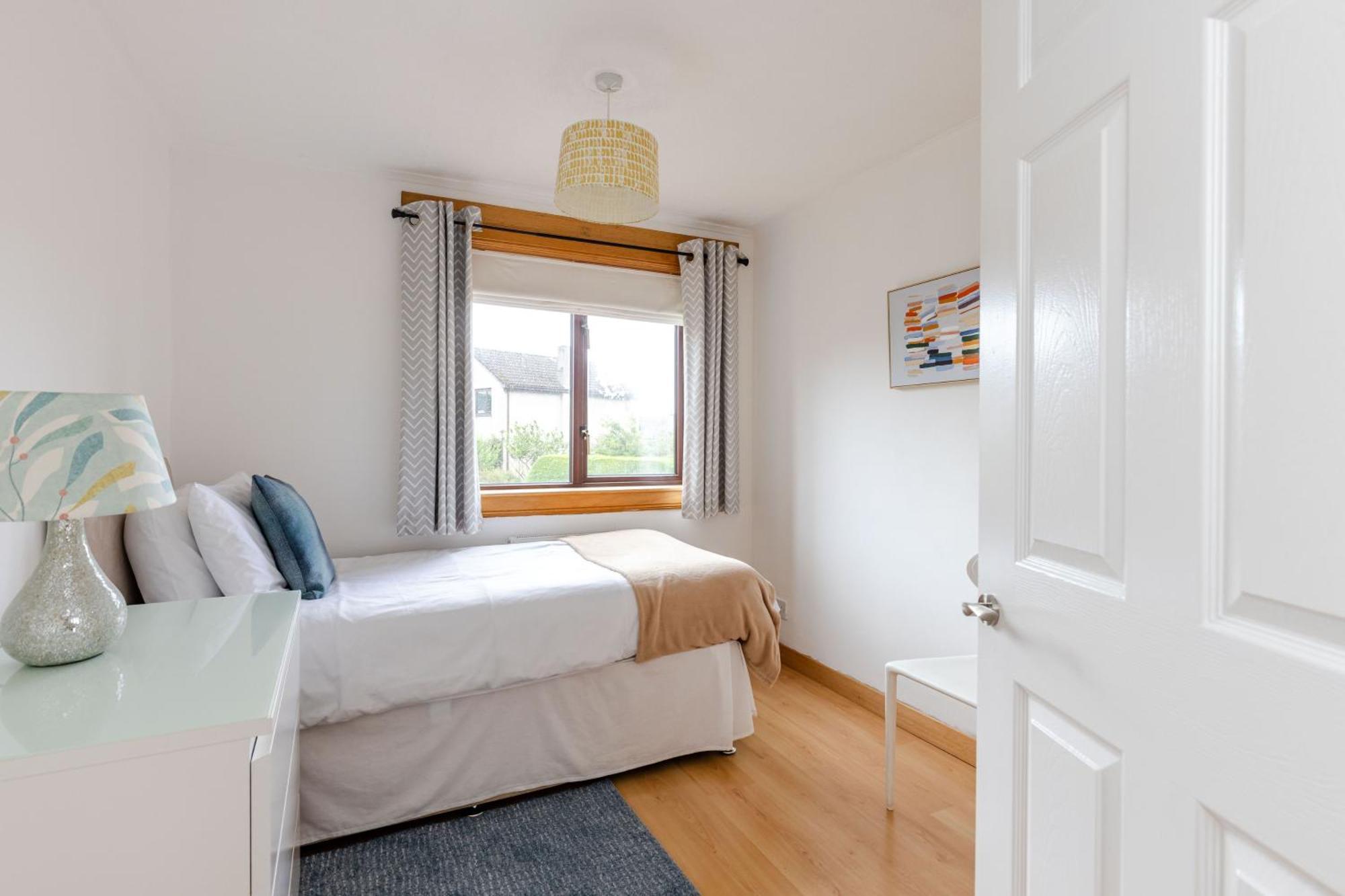 Family Home Inverkeithing Ideal For Edinburgh, Dunfermline & St Andrews 3 Bedrooms Bagian luar foto